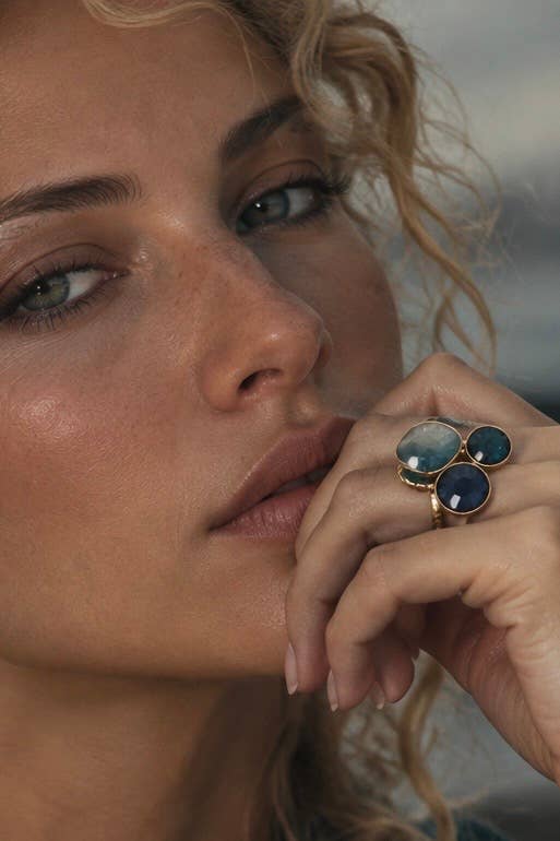 Cassette Barcelona - Mirela justerbar ring med krystaller: Oil Green