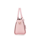 Gallantry - Carmela Noir